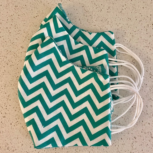 Homemade Masks Reversible - Picture 3 of 5